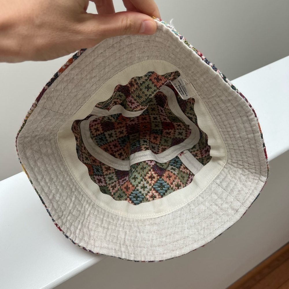 New Quilted Cotton Bucket Hat - Picture 5 of 6